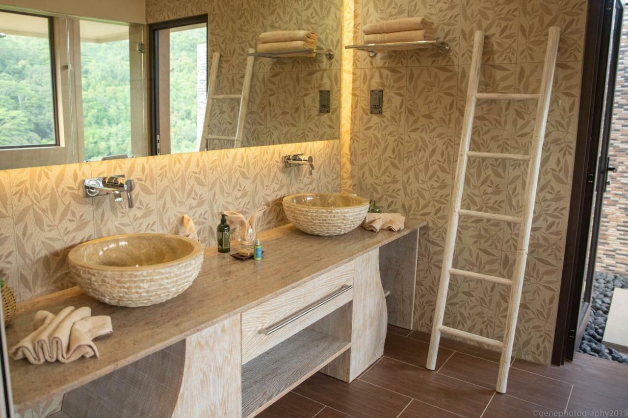 Le Duc Hillview Villas Anse Volbert Village Kültér fotó